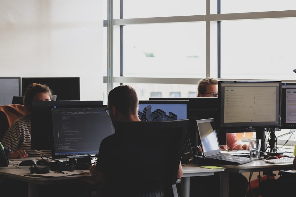 agence digitale spécialisée en stratégie numérique, marketing en ligne, développement web et solutions innovantes pour booster votre présence sur internet.