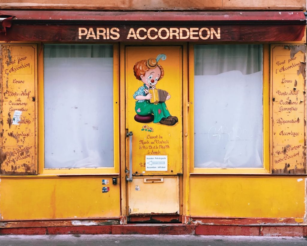 découvrez le guide ultime des bars à paris : lieux tendances, meilleures adresses et ambiances uniques pour vos sorties nocturnes.