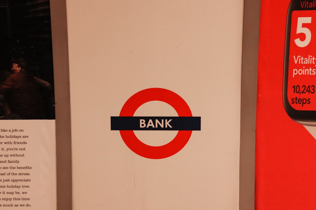 découvrez les services exclusifs de la banque privée, offrant une gestion personnalisée de votre patrimoine, des conseils financiers sur mesure et des solutions d'investissement adaptées à vos besoins.