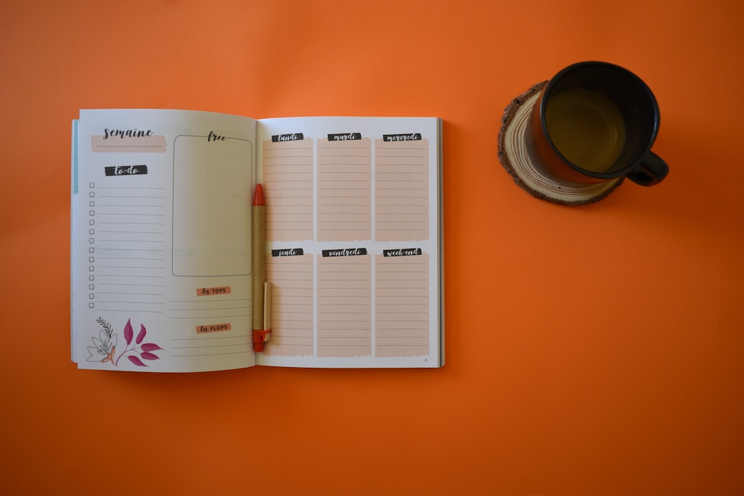 gestion de l'espace de travail : optimisez l'utilisation de vos bureaux, améliorez la collaboration et augmentez la productivité grâce à des solutions innovantes de gestion des espaces.
