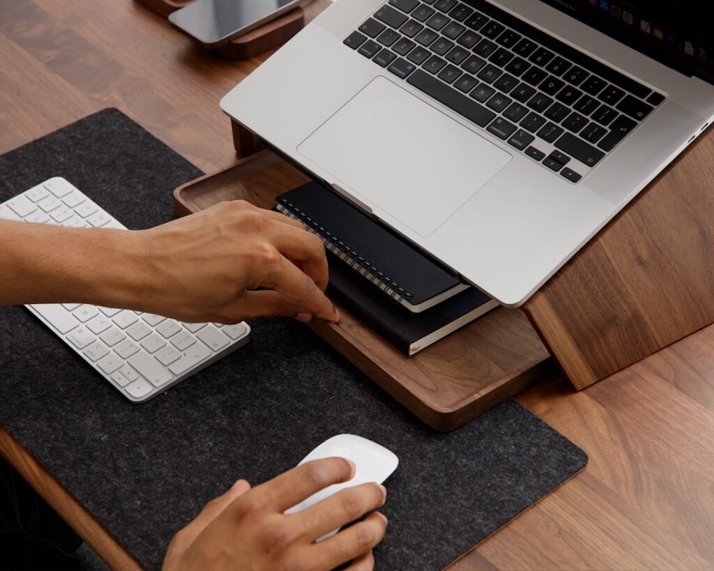 découvrez nos solutions de gestion des espaces de travail pour optimiser l'organisation, améliorer la collaboration et maximiser la productivité de votre équipe.